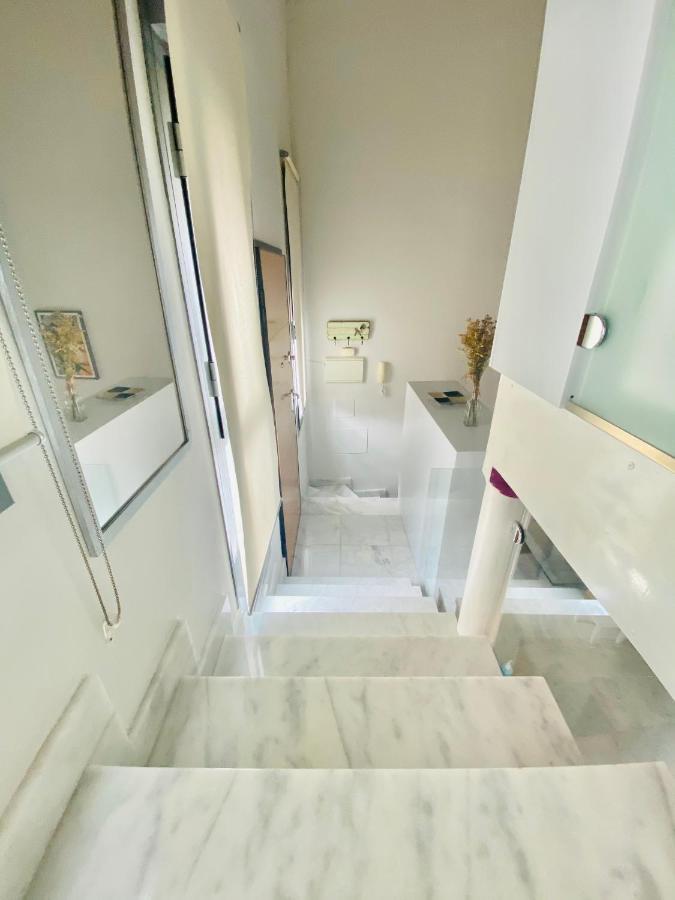 Loft13 Apartment Sevilla Bagian luar foto